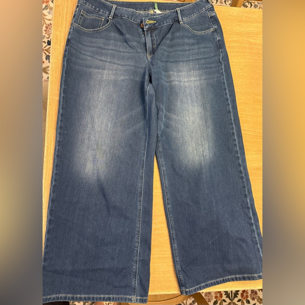 HALARA Blue Denim Jeans with Yellow Stitching